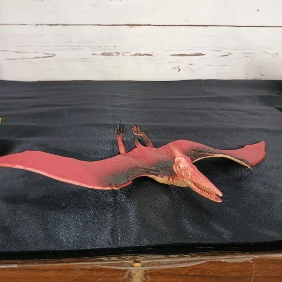 Set Of 5 Dinosaur & Dragon Figurines - Vibrant Colors - Collectible Plastic Toys - Picture 4 of 11